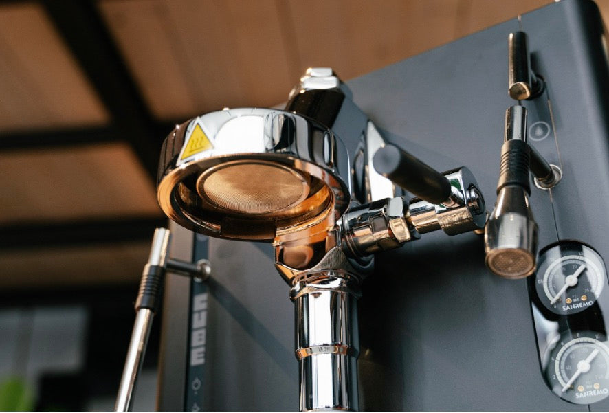 Sanremo CUBE – kompaktna “lifestyle” espresso mašina (mala izvana, ozbiljna iznutra)