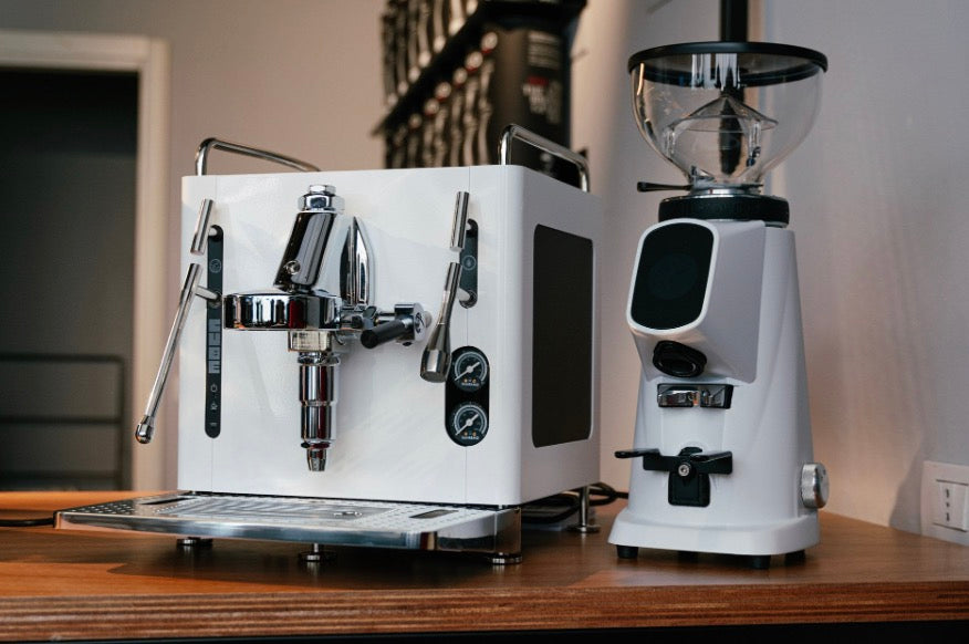 Sanremo CUBE – kompaktna “lifestyle” espresso mašina (mala izvana, ozbiljna iznutra)